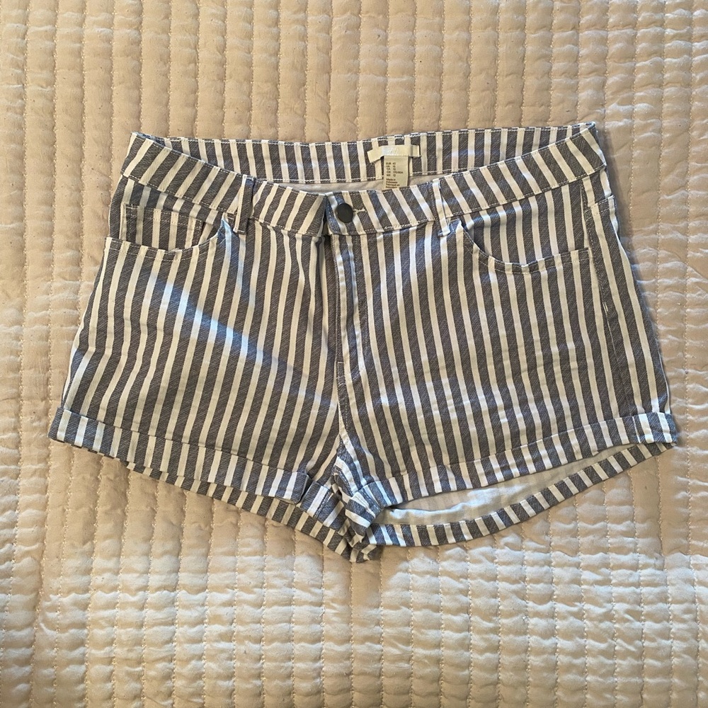 H&M striped shorts